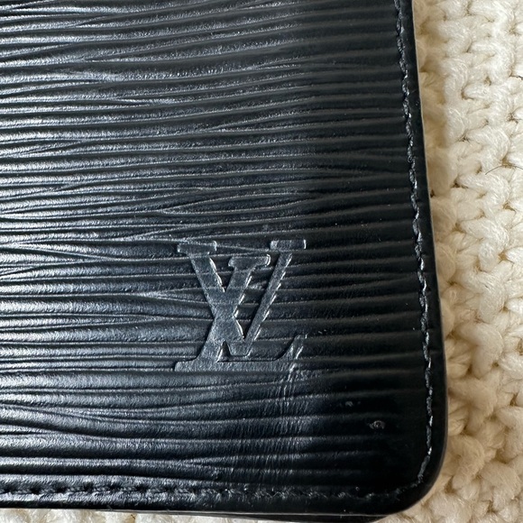 Authentic Louis Vuitton Epi leather brazza style bifold - Picture 9 of 10